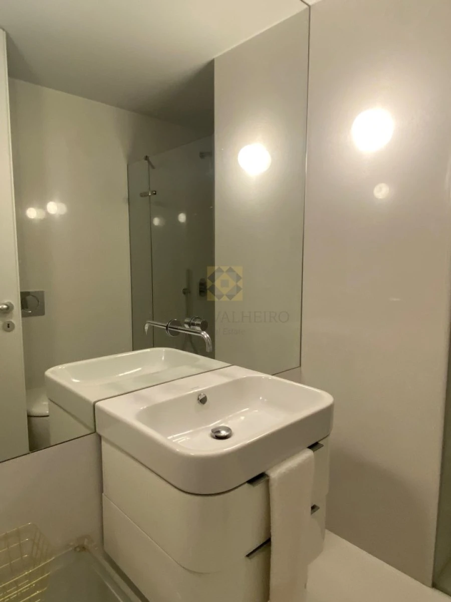 Apartamento T2 para Venda em Aldoar, Foz do Douro e Nevogilde Foto 53