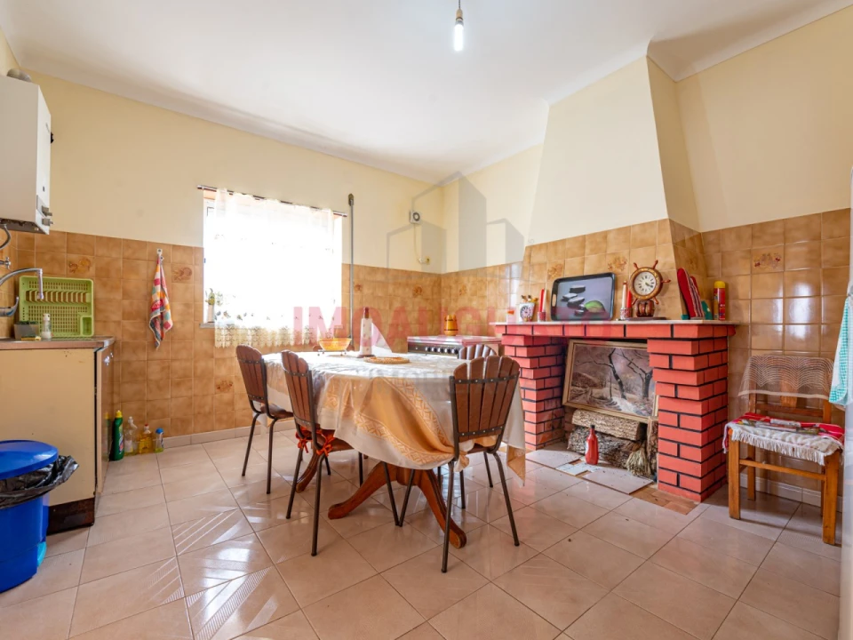 Moradia T2 para Venda em Souto Foto 3