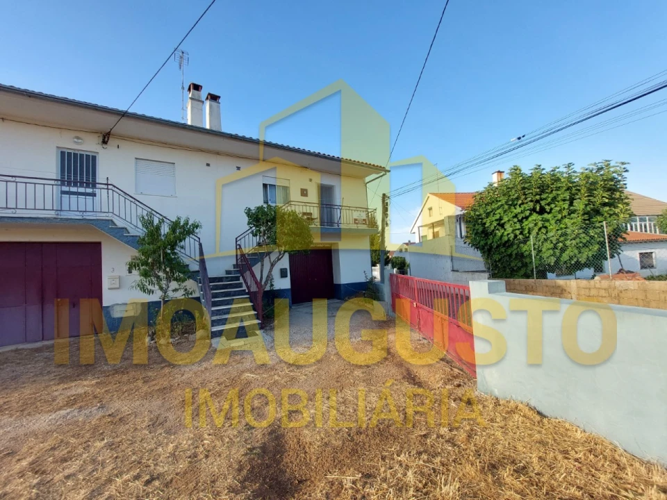 Moradia T2 para Venda em Souto Foto 2