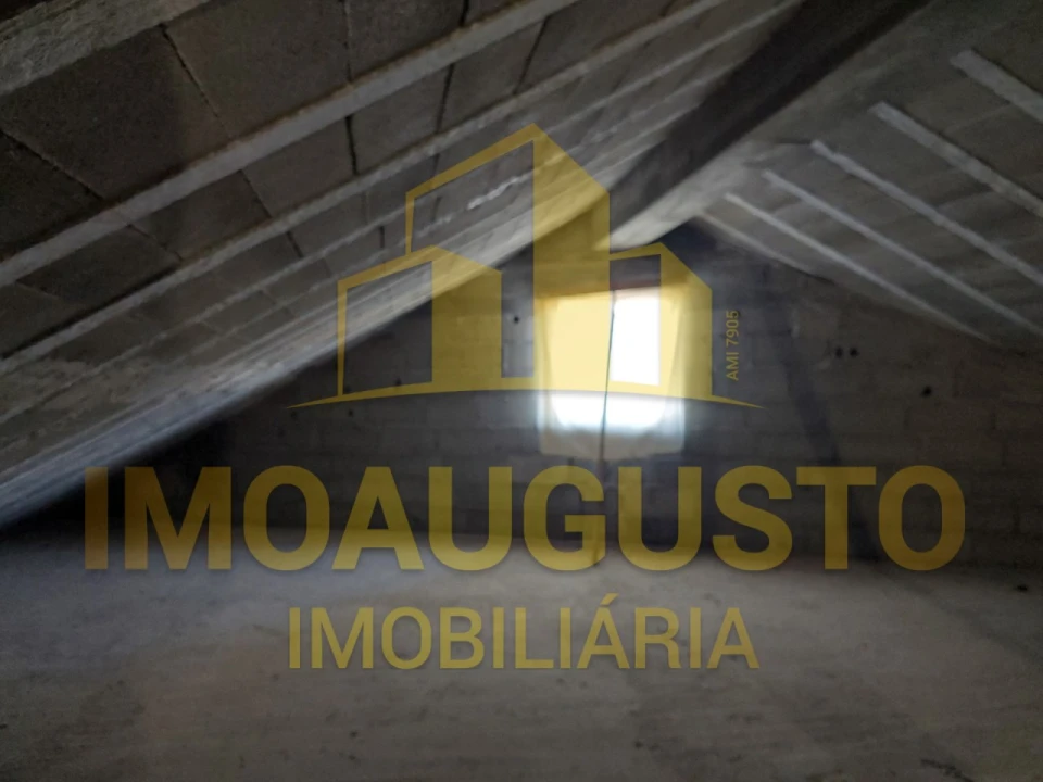 Moradia T2 para Venda em Souto Foto 10