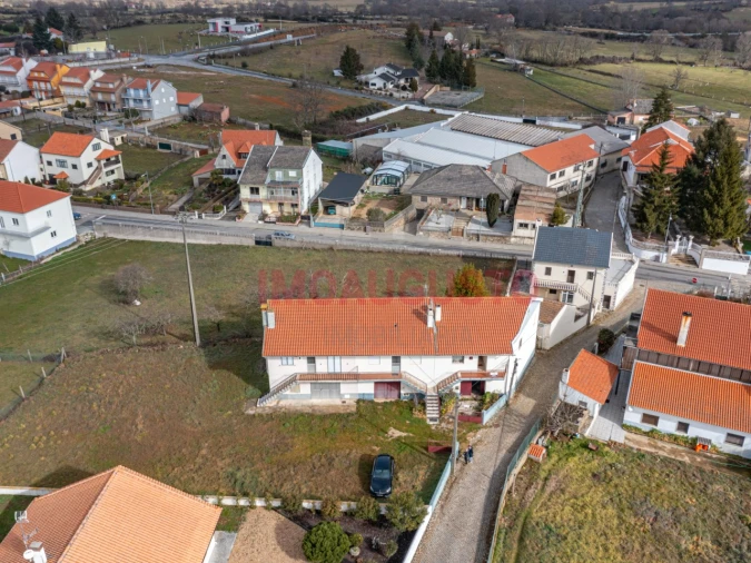 Moradia T2 para Venda em Souto Foto 11