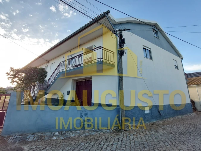 Moradia T2 para Venda em Souto Foto 1