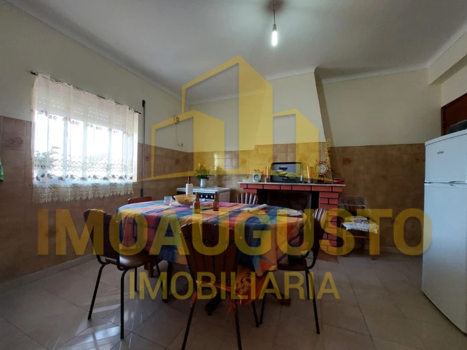 Moradia T2 para Venda em Souto Foto 3