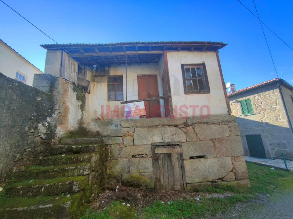 Moradia T3 para Venda em Cerdeira Foto 3