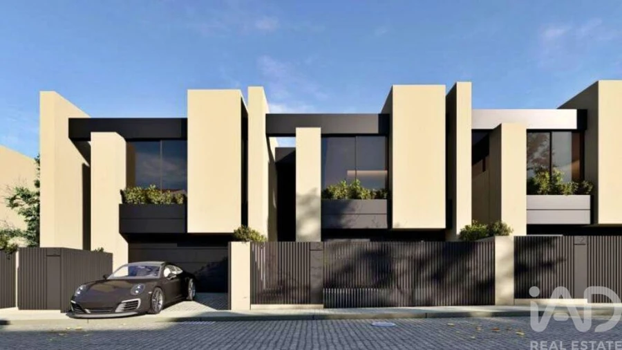 Moradia T3 para Venda em Fânzeres e São Pedro da Cova Foto 2