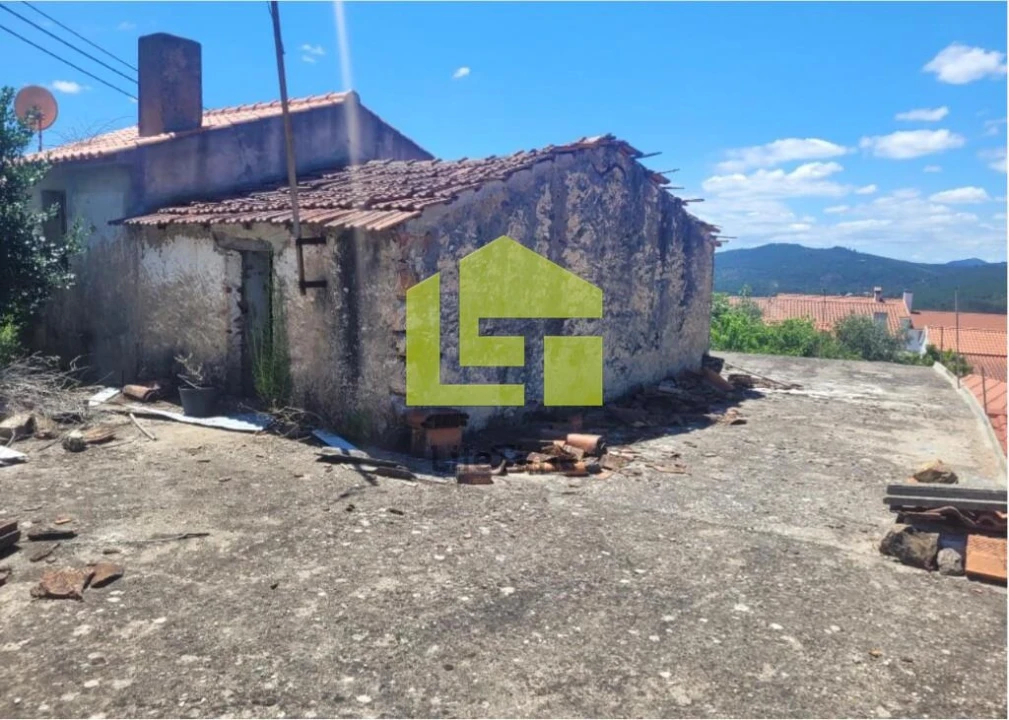 Moradia T2 para Venda em Amendoa Foto 2