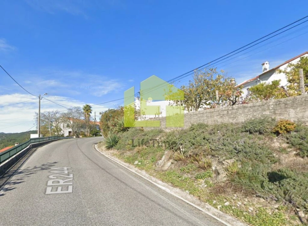 Moradia T2 para Venda em Amendoa Foto 4