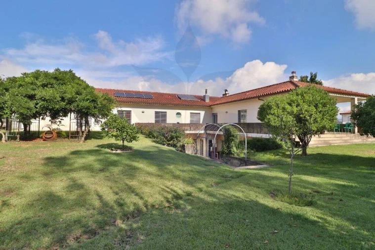 Moradia T4 para Venda em Celeirós, Aveleda e Vimieiro Foto 2