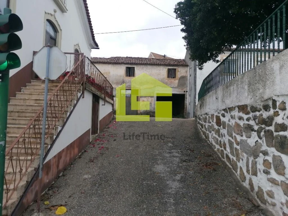 Moradia T2 para Venda em Lamas Foto 2