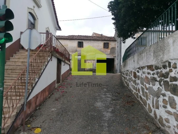 Moradia T2 para Venda em Lamas Foto 2