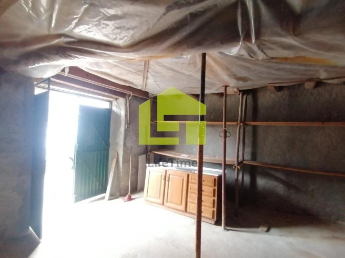 Moradia T2 para Venda em Lamas Foto 11