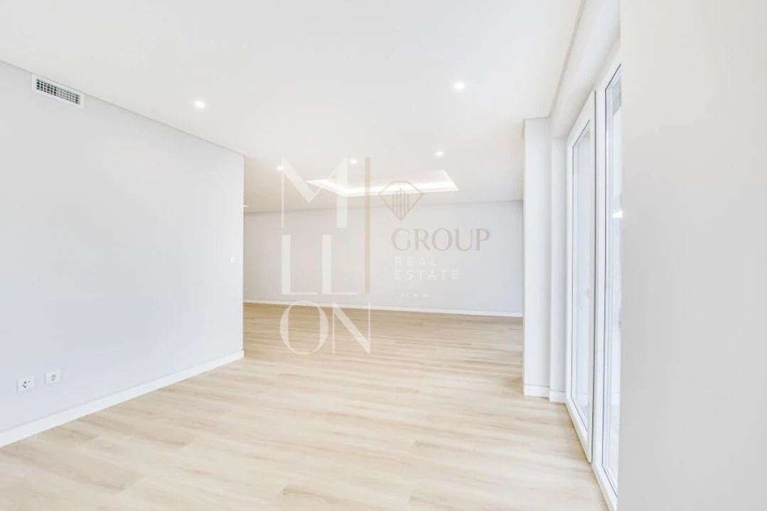 Apartamento T3 para Venda em Carcavelos e Parede Foto 6