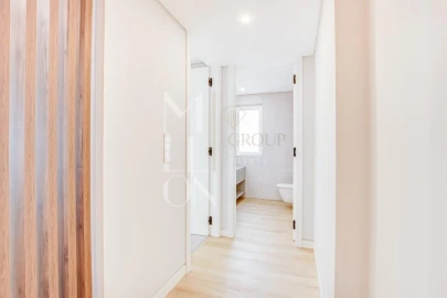 Apartamento T3 para Venda em Carcavelos e Parede