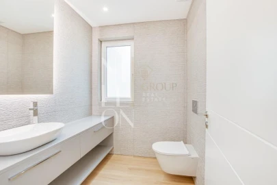 Apartamento T3 para Venda em Carcavelos e Parede