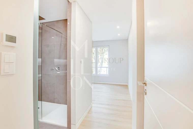 Apartamento T3 para Venda em Carcavelos e Parede Foto 21