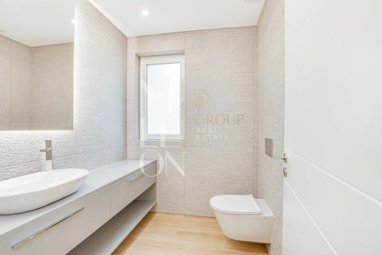 Apartamento T3 para Venda em Carcavelos e Parede Foto 17