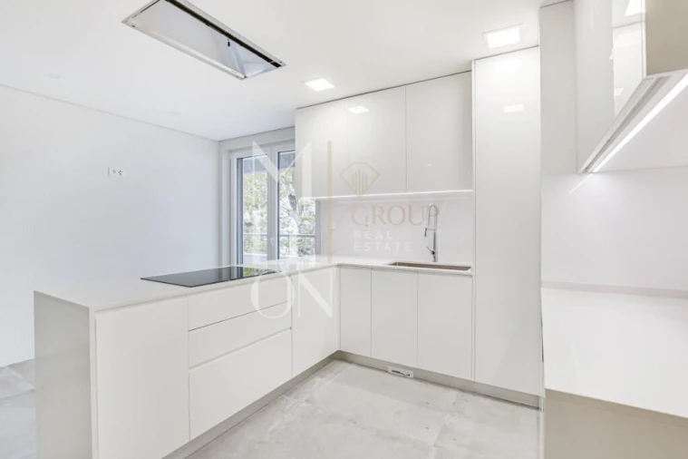 Apartamento T3 para Venda em Carcavelos e Parede Foto 14