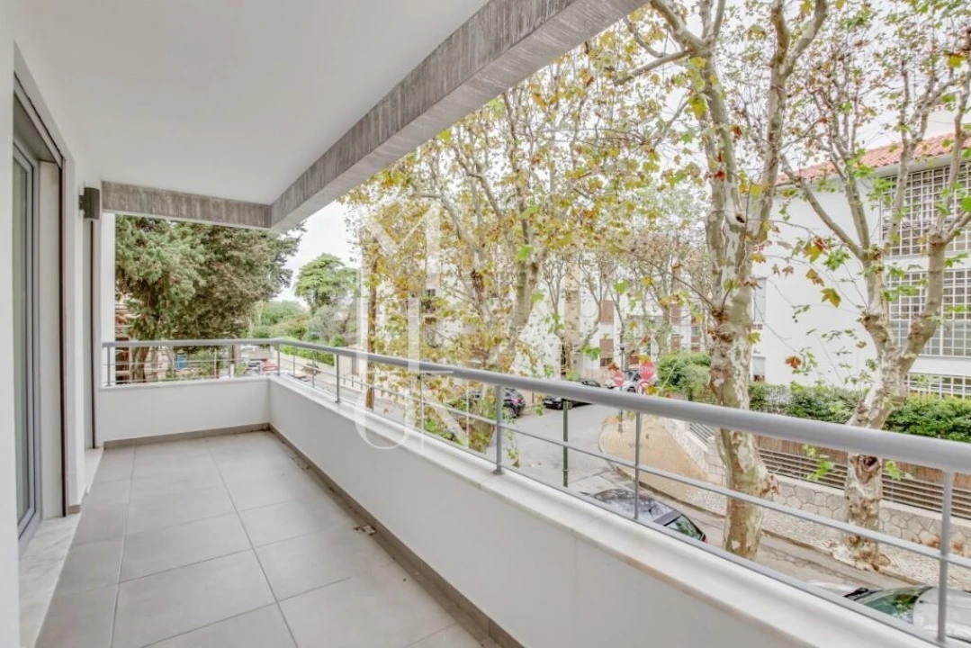Apartamento T3 para Venda em Carcavelos e Parede Foto 4