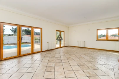 Moradia T5 para Venda em Sesimbra (Castelo)
