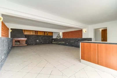 Moradia T5 para Venda em Sesimbra (Castelo)