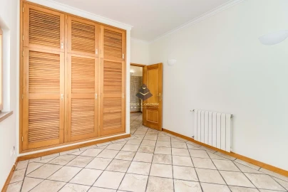 Moradia T5 para Venda em Sesimbra (Castelo)