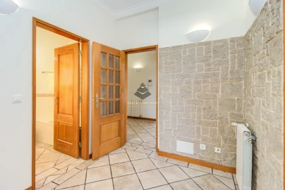 Moradia T5 para Venda em Sesimbra (Castelo)