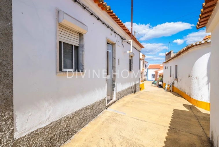 Moradia T2 para Venda em Ourique Foto 1