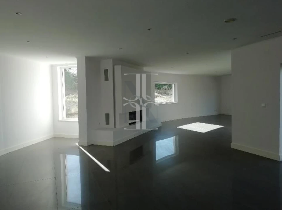 Moradia T4 para Venda em Agualva e Mira-Sintra Foto 8