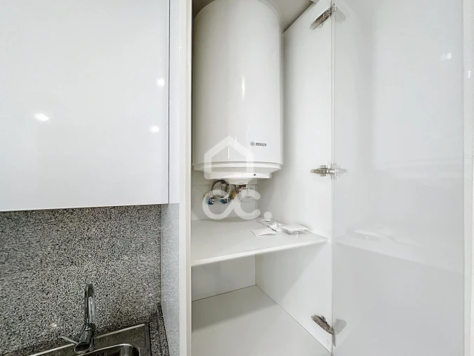 Apartamento T1 para Arrendamento em Santa Maria Maior Foto 8