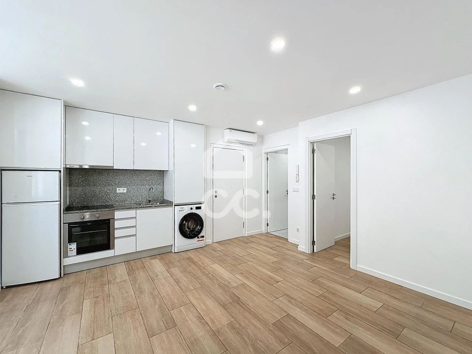 Apartamento T1 para Arrendamento em Santa Maria Maior Foto 1