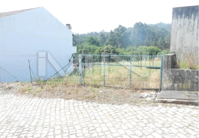 Terreno para Venda em Foz do Sousa e Covelo
