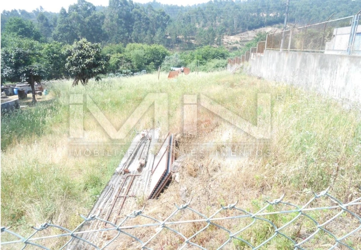 Terreno para Venda em Foz do Sousa e Covelo Foto 6
