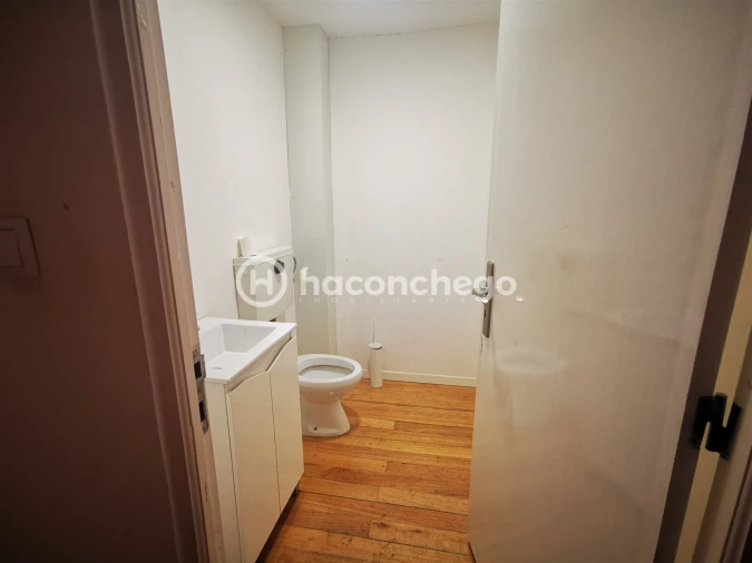 Armazém para Arrendamento em Tamel (São Verissimo) Foto 13