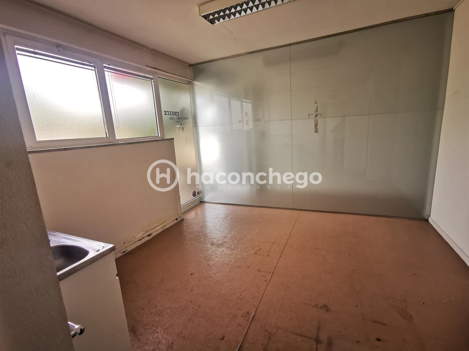 Armazém para Arrendamento em Tamel (São Verissimo) Foto 22