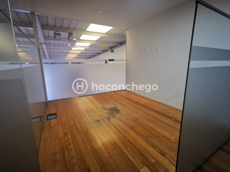 Armazém para Arrendamento em Tamel (São Verissimo) Foto 10