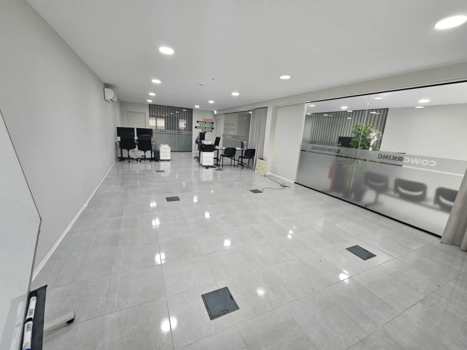 Armazém para Arrendamento em Celeirós, Aveleda e Vimieiro Foto 2