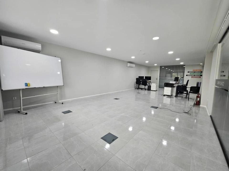 Armazém para Arrendamento em Celeirós, Aveleda e Vimieiro Foto 1