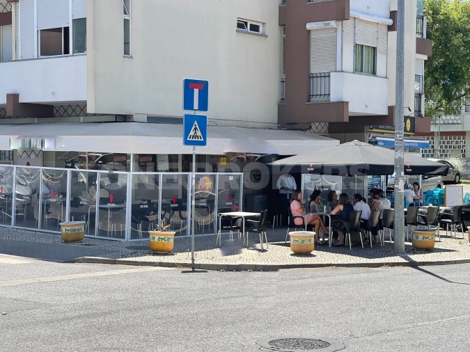 Negócio para Venda em Venteira Foto 3