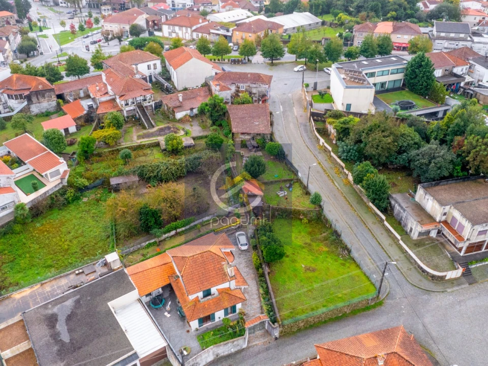 Moradia T8 para Venda em Freamunde Foto 3