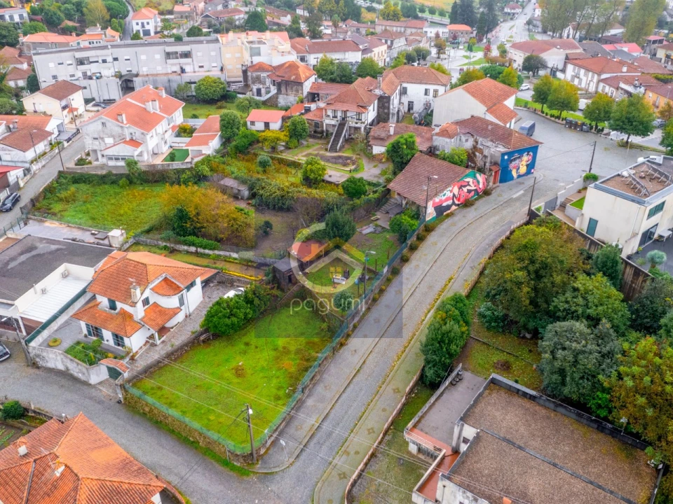 Moradia T8 para Venda em Freamunde Foto 4