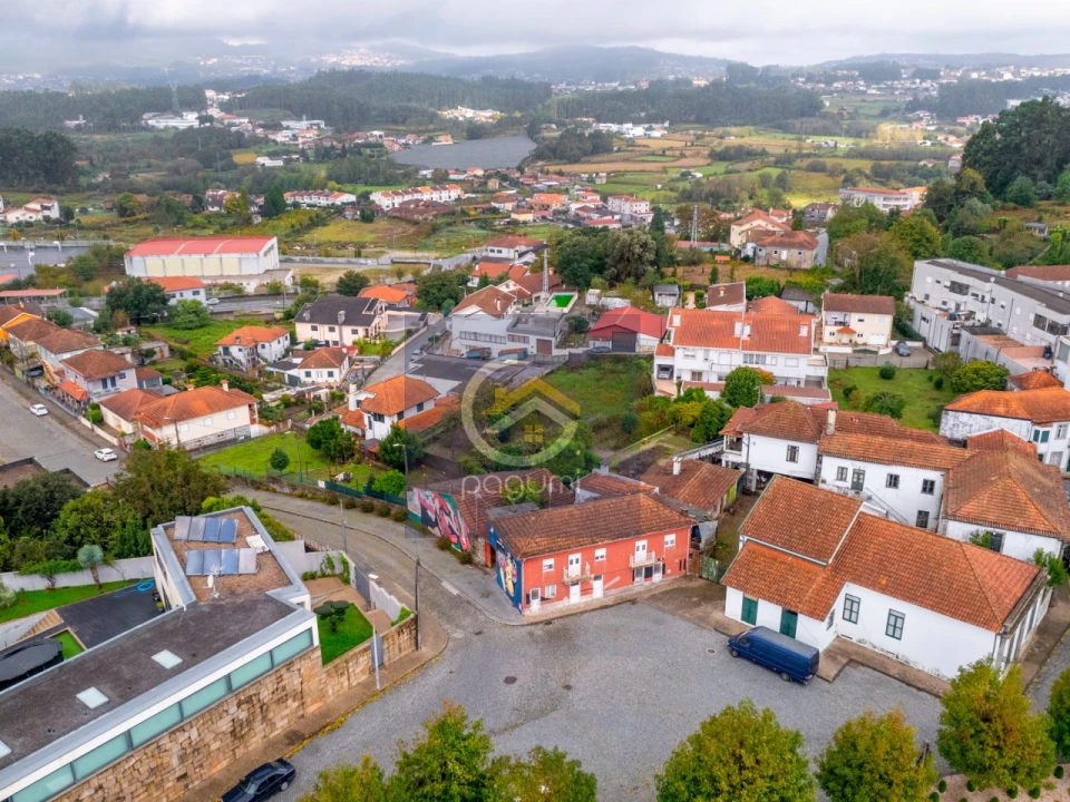 Moradia T8 para Venda em Freamunde Foto 5