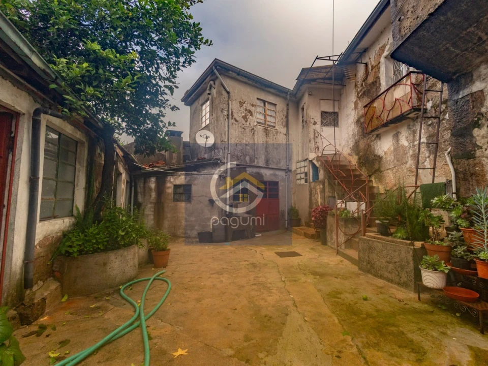 Moradia T8 para Venda em Freamunde Foto 10