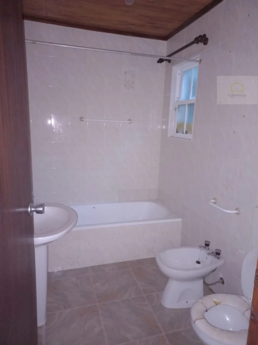 Moradia T2 para Venda em Topo (Nossa Senhora do Rosario) Foto 4