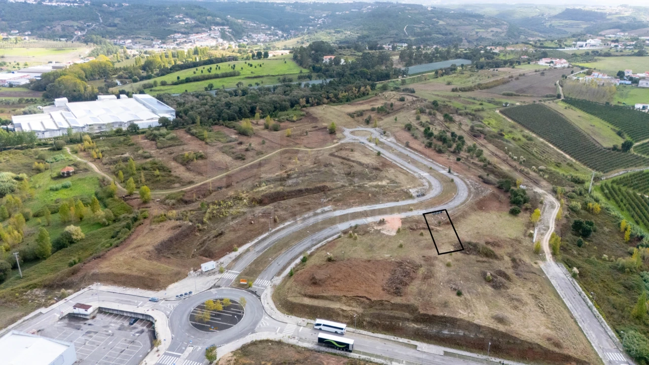 Terreno para Venda em Evora de Alcobaça Foto 2