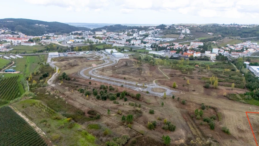 Terreno para Venda em Evora de Alcobaça Foto 2