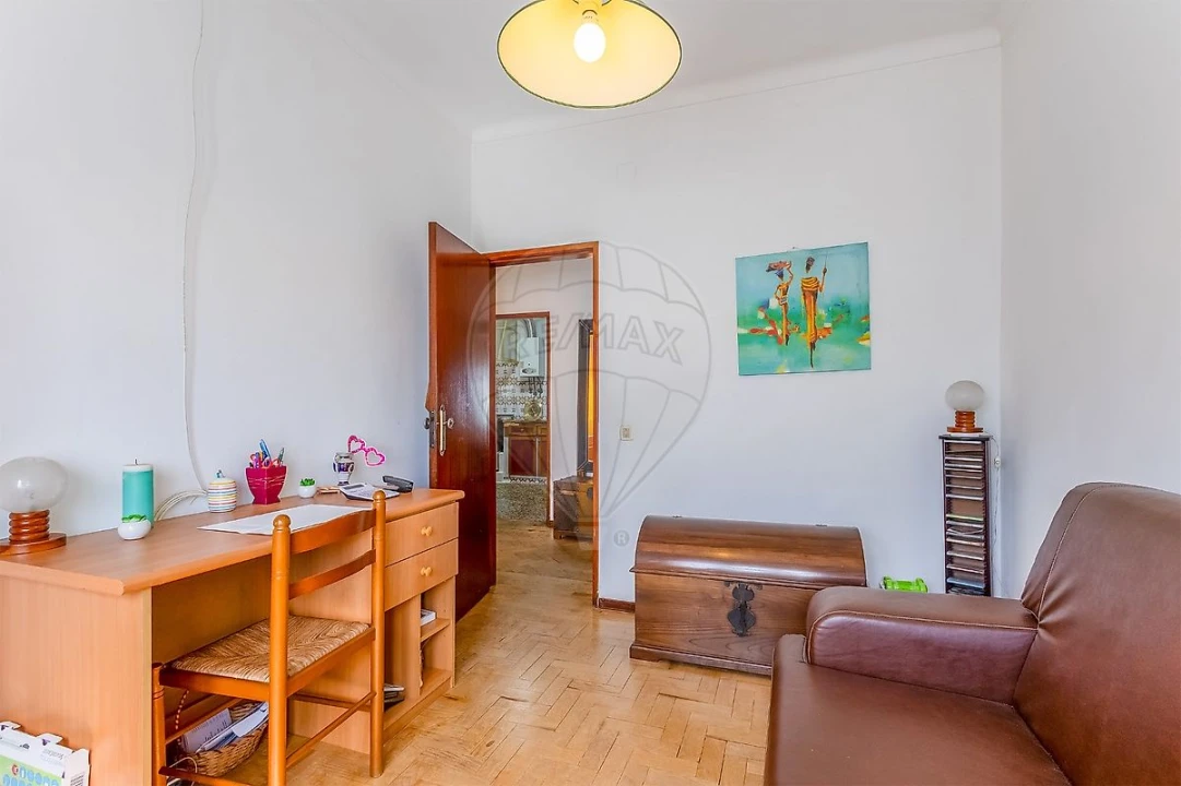 Moradia T4 para Venda em Vale da Pedra Foto 18