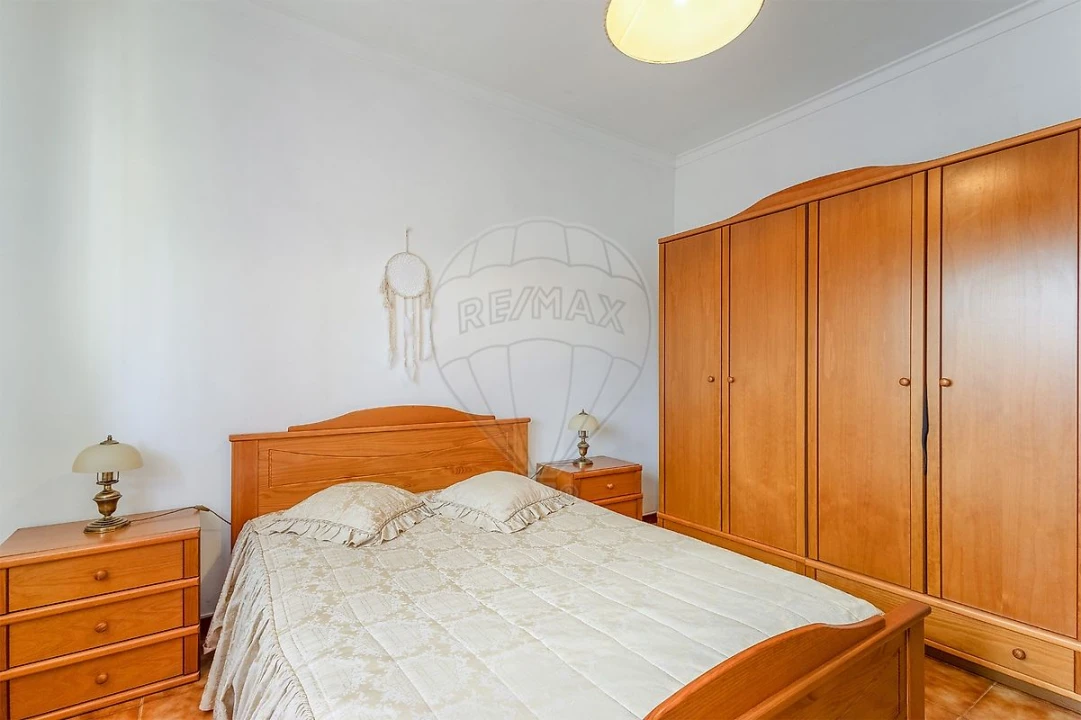 Moradia T4 para Venda em Vale da Pedra Foto 14