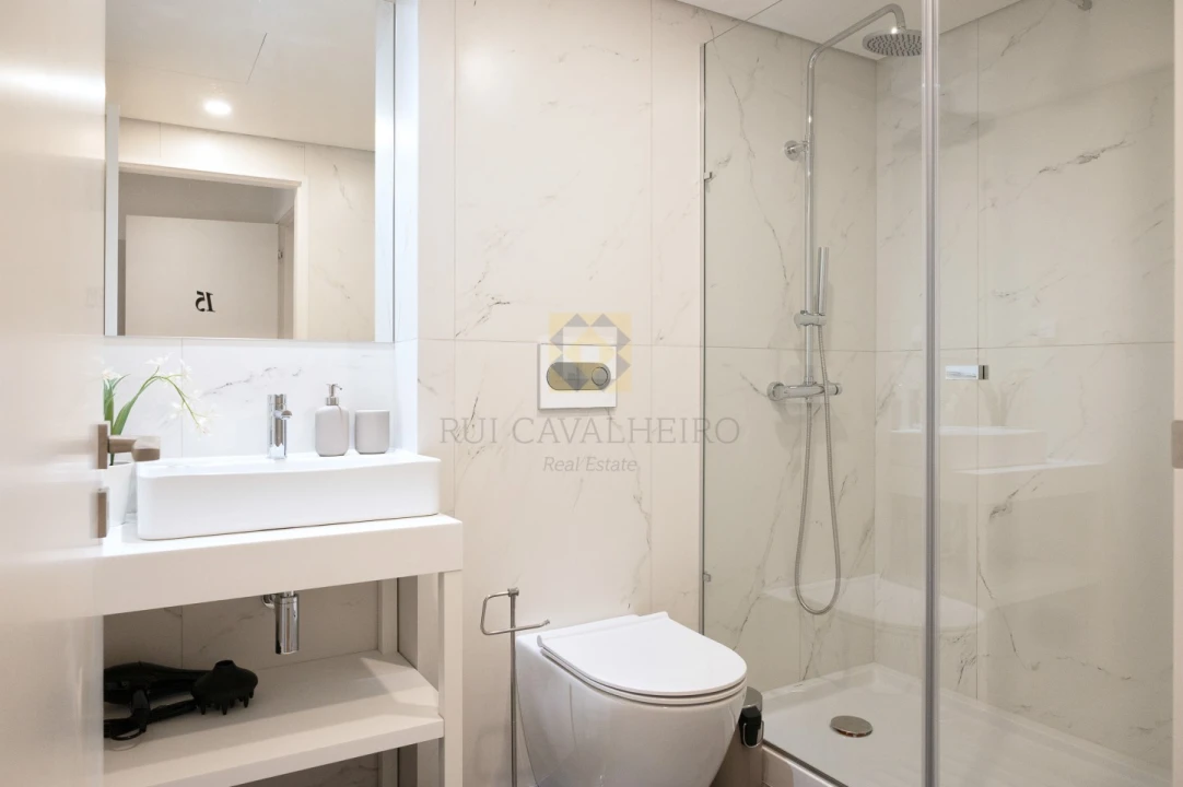 Apartamento T1 para Venda em Cedofeita, Santo Ildefonso, Sé, Miragaia, São Nicolau e Vitória Foto 21