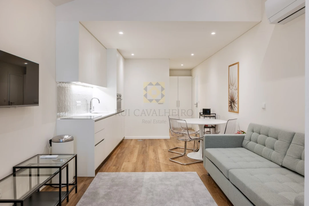 Apartamento T1 para Venda em Cedofeita, Santo Ildefonso, Sé, Miragaia, São Nicolau e Vitória Foto 19