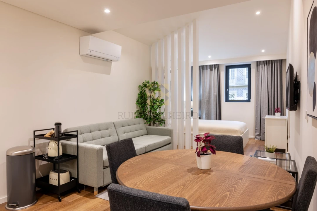 Apartamento T1 para Venda em Cedofeita, Santo Ildefonso, Sé, Miragaia, São Nicolau e Vitória Foto 24